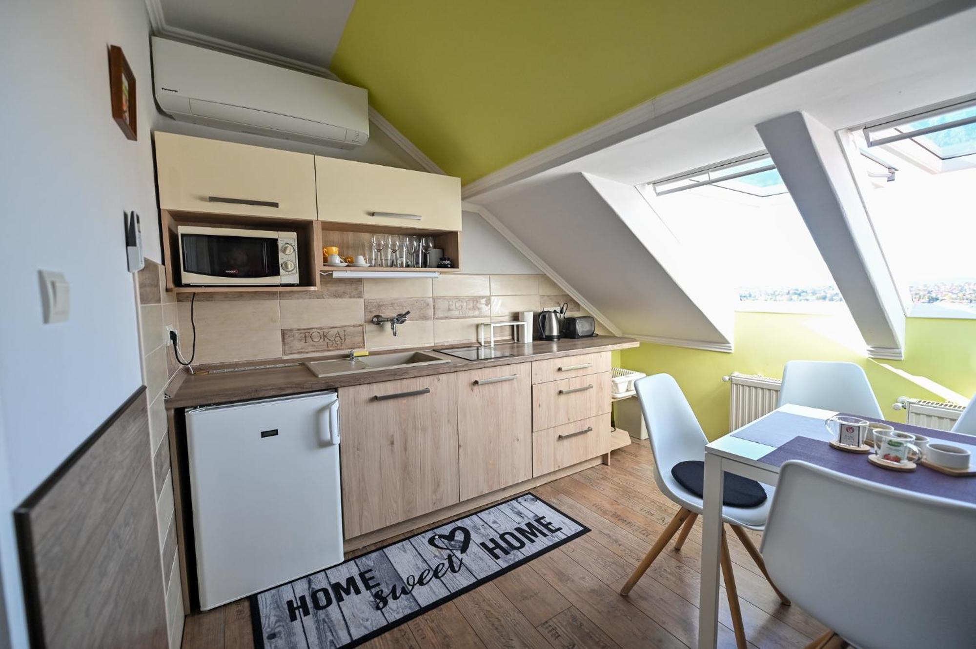Bellavista 1 Apartman Eger Eksteriør billede