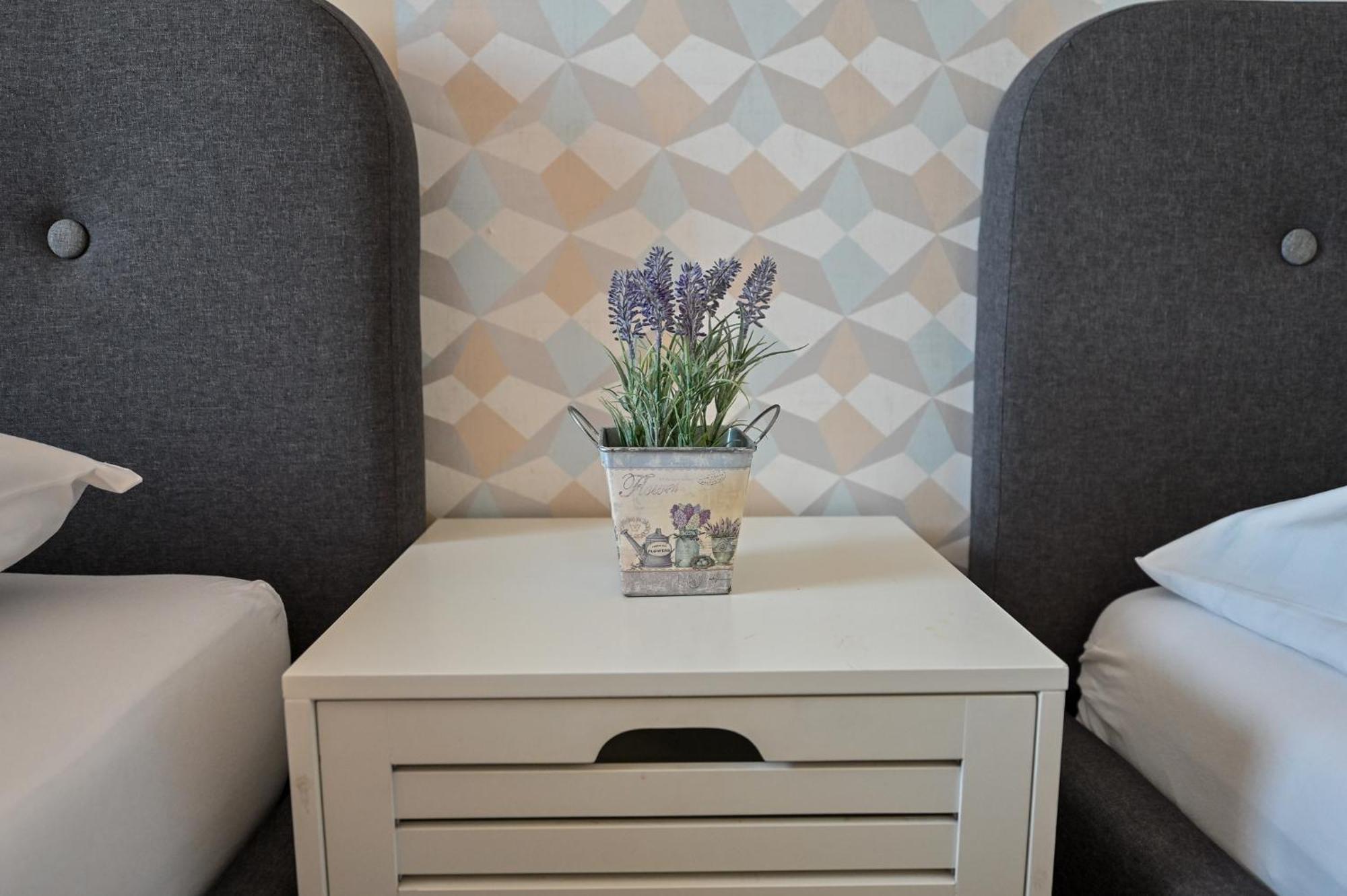 Bellavista 1 Apartman Eger Eksteriør billede