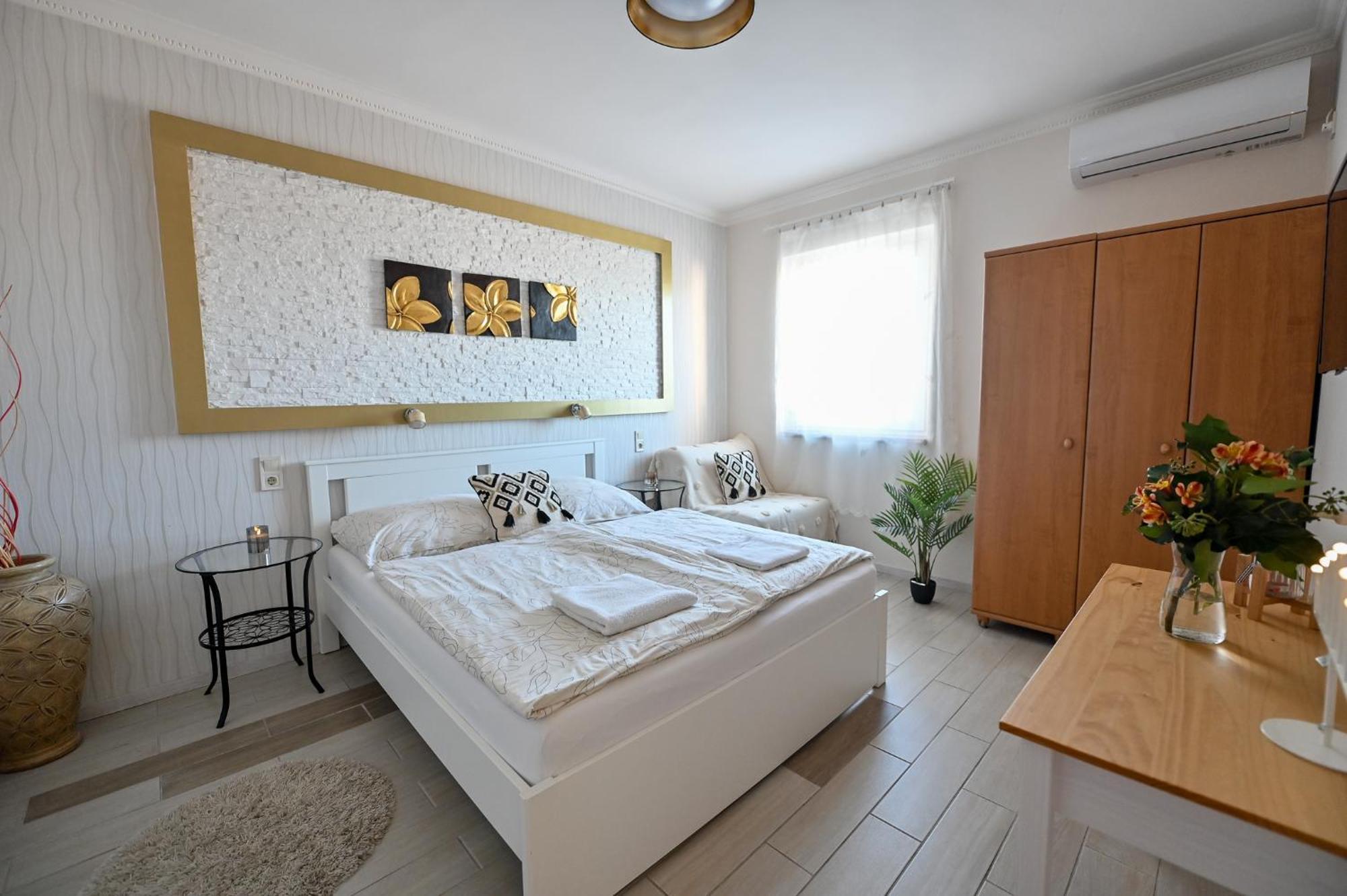 Bellavista 1 Apartman Eger Eksteriør billede